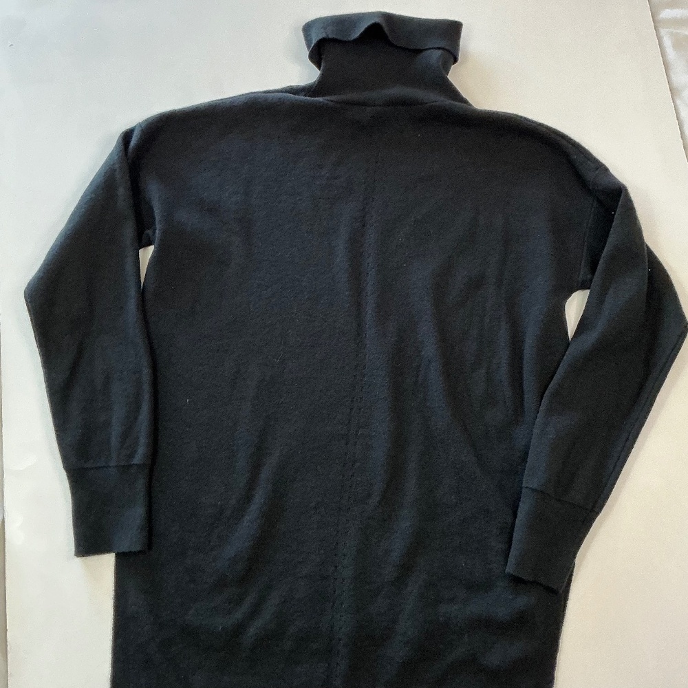 Banana Republic women’s long sleeve black turtle neck tunic waisted size S